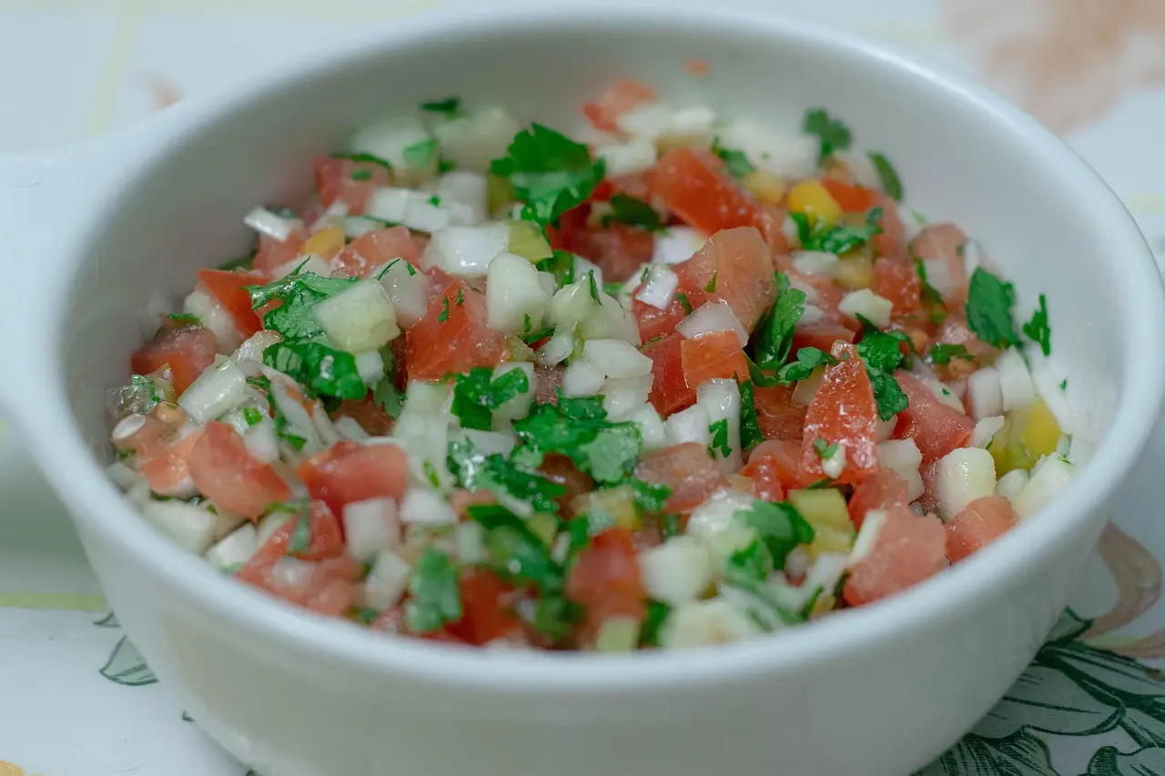 picodegallo, pebre, salad, food, organic, healhty, fresh, tomatoes, foodie
